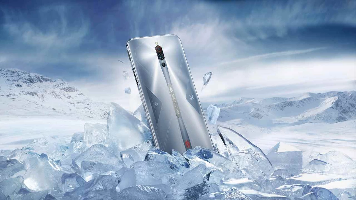 Цену игрового смартфона RedMagic 5s от ZTE снизили и дарят подарки за покупку Цену игрового смартфона RedMagic 5s от ZTE снизили и дарят подарки за покупку