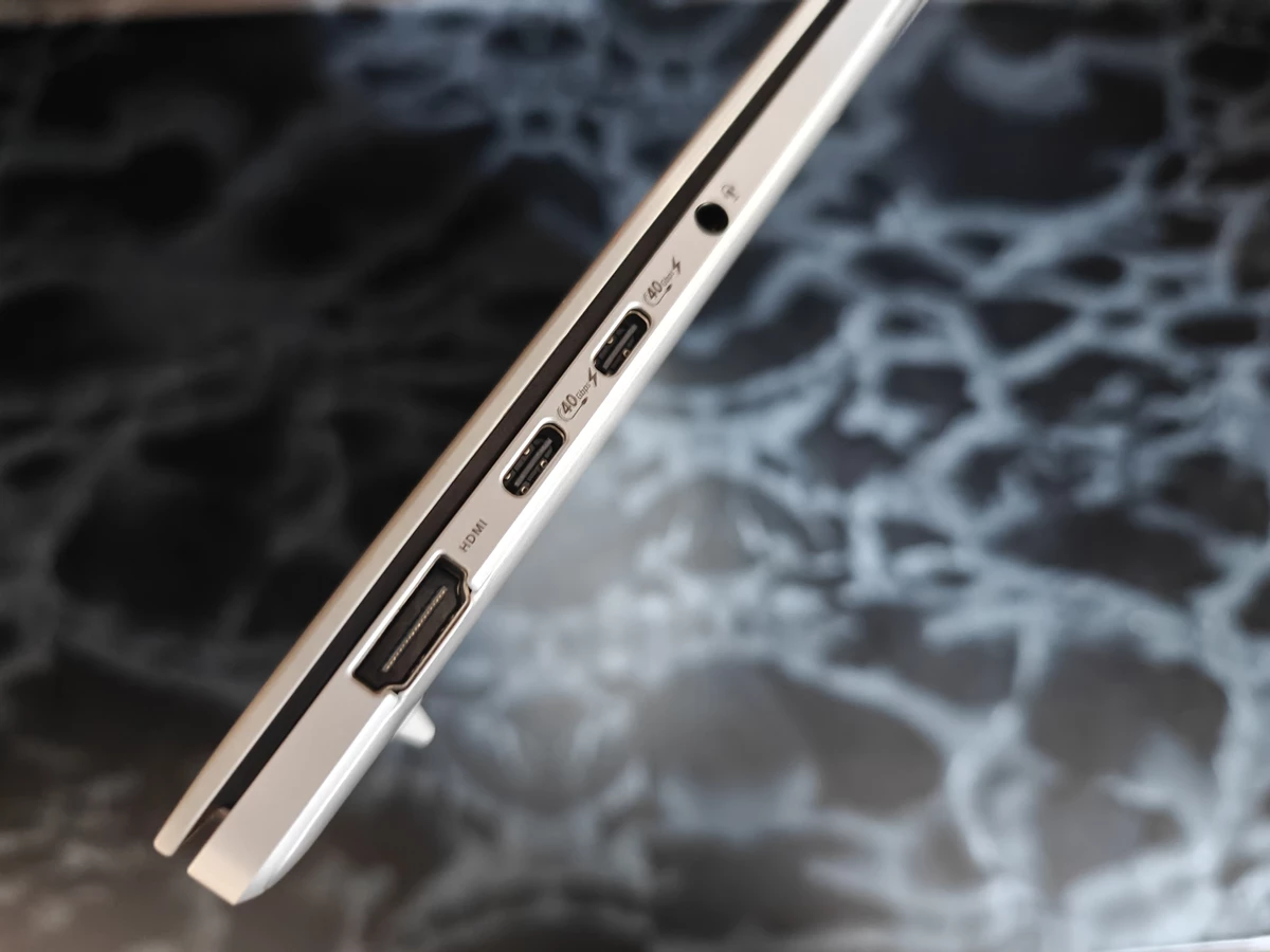 Обзор ASUS Zenbook S16 — тонкий, мощный, с Ryzen AI и OLED Обзор ASUS Zenbook S16 — тонкий, мощный, с Ryzen AI и OLED