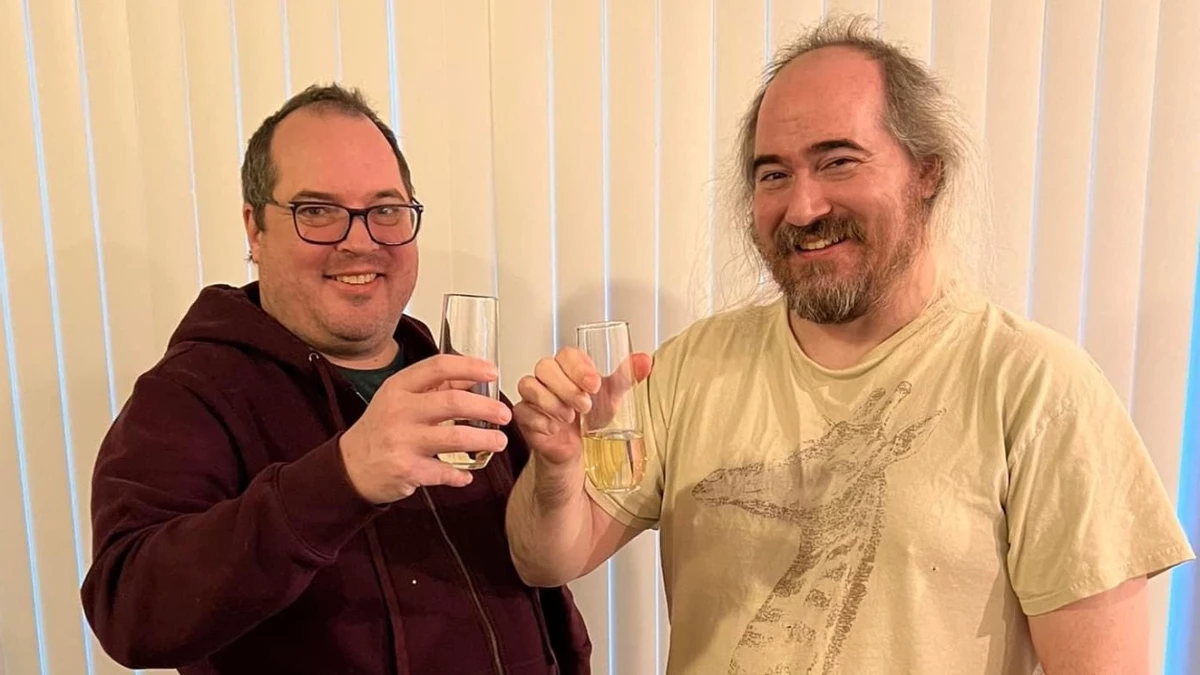 Dwarf Fortress разошлась в Steam тиражом в 300 тыс. копий и сделала своих авторов миллионерами Dwarf Fortress разошлась в Steam тиражом в 300 тыс. копий и сделала своих авторов миллионерами