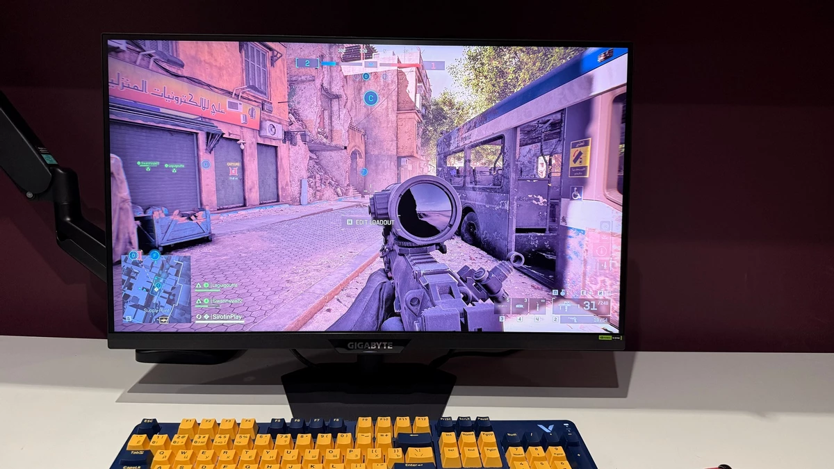 Обзор GIGABYTE M27Q2 QD — быстрая IPS матрица с квантовыми точками