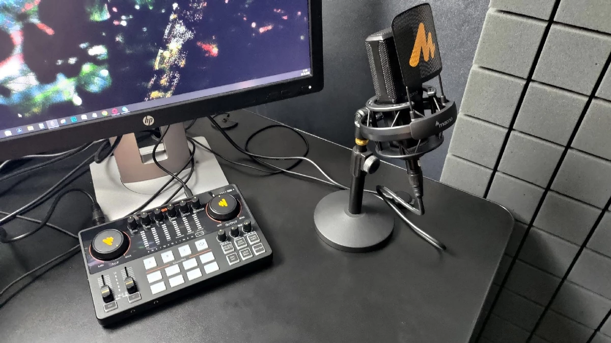 Сетап для подкастов, стриминга и игр Maonocaster E2 — все, что нужно, для профи Сетап для подкастов, стриминга и игр Maonocaster E2 — все, что нужно, для профи
