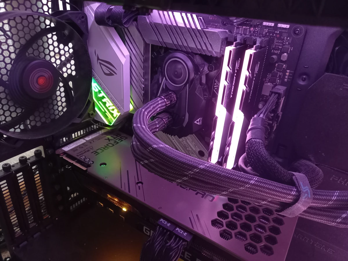Обзор процессора Intel Core i7-11700K, тестирование в играх, сравнение с 10700K ч.1 Обзор процессора Intel Core i7-11700K, тестирование в играх, сравнение с 10700K ч.1