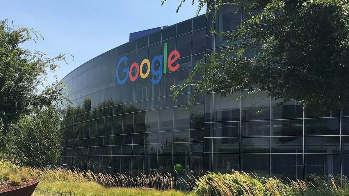 Депутат Госдумы пугает ненадежностью Google и рекомендует прекратить пользоваться им Депутат Госдумы пугает ненадежностью Google и рекомендует прекратить пользоваться им