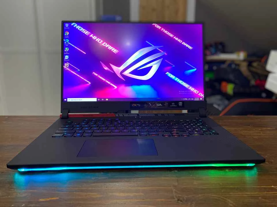 Обзор игрового ноутбука ASUS ROG Strix G17 (G713Q) Обзор игрового ноутбука ASUS ROG Strix G17 (G713Q)