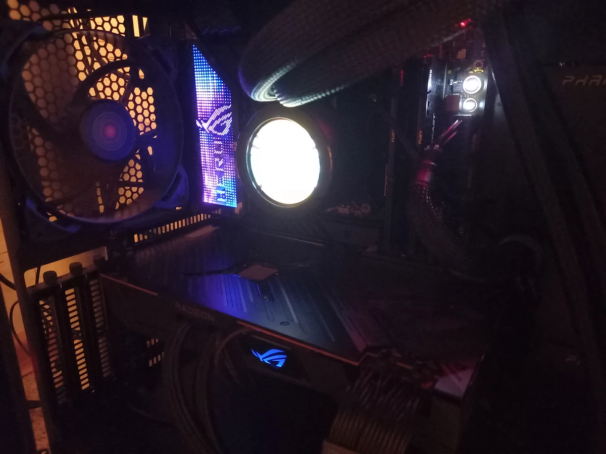 Обзор ROG MAXIMUS Z690 HERO - топовая материнская плата для энтузиастов Обзор ROG MAXIMUS Z690 HERO - топовая материнская плата для энтузиастов