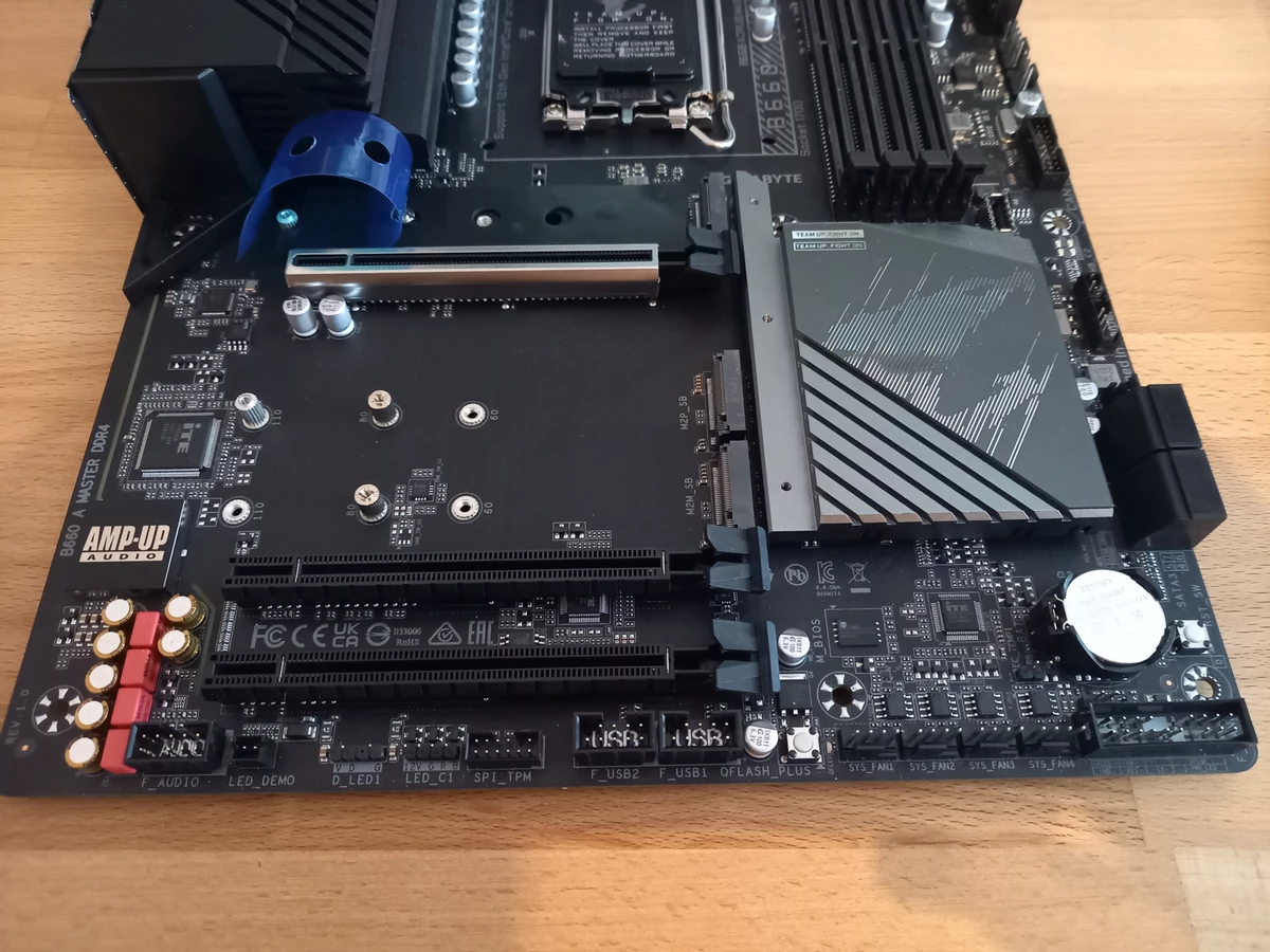 Обзор материнской платы B660 AORUS MASTER DDR4 Обзор материнской платы B660 AORUS MASTER DDR4