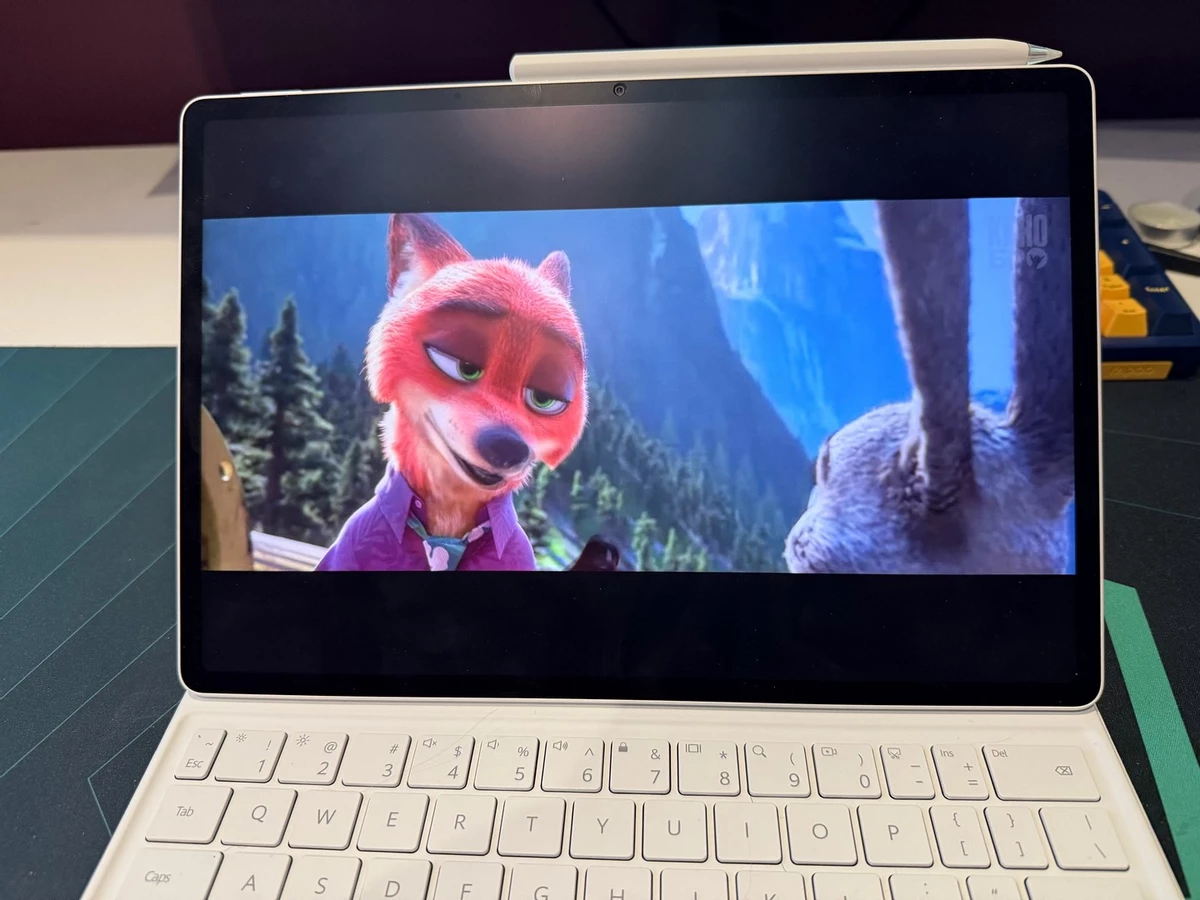 Обзор HUAWEI MatePad 12 X — отличный экран и звук как в кинотеатре