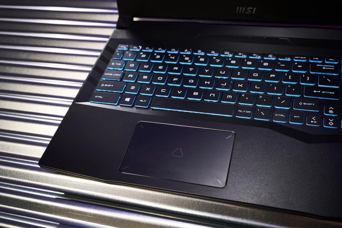 Обзор игрового ноутбука MSI Pulse GL76 Обзор игрового ноутбука MSI Pulse GL76