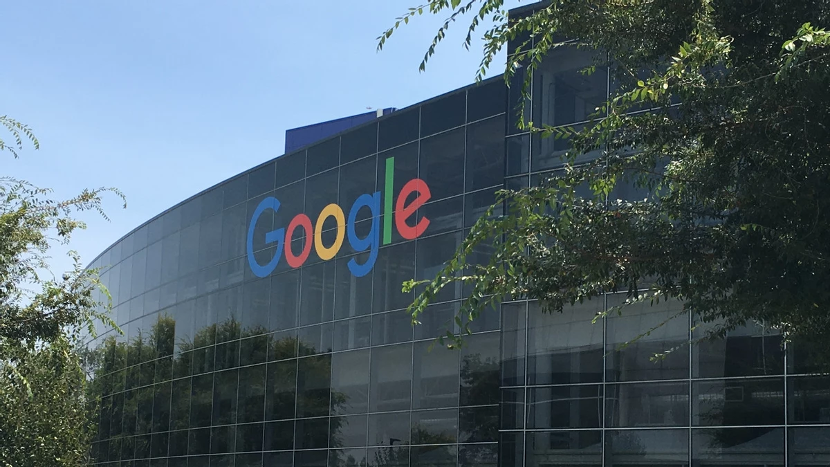 Ютуба, Телеги и Ватсапа вам мало? Депутат напомнил, что все сервисы Google тоже находятся под прицелом РКН