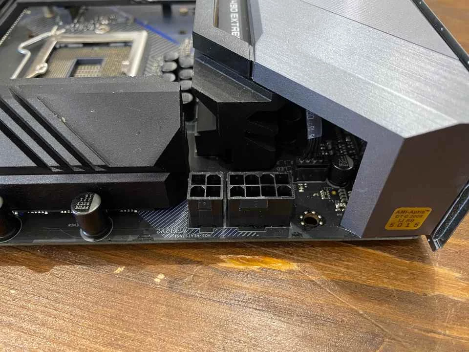 Обзор материнской платы ASRock Z490 Extreme4 — разгони неразгоняемое Обзор материнской платы ASRock Z490 Extreme4 — разгони неразгоняемое