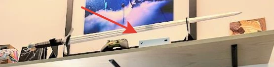 Стриминговый Xbox случайно засветился на фотографии главы Xbox Фила Спенсера Стриминговый Xbox случайно засветился на фотографии главы Xbox Фила Спенсера