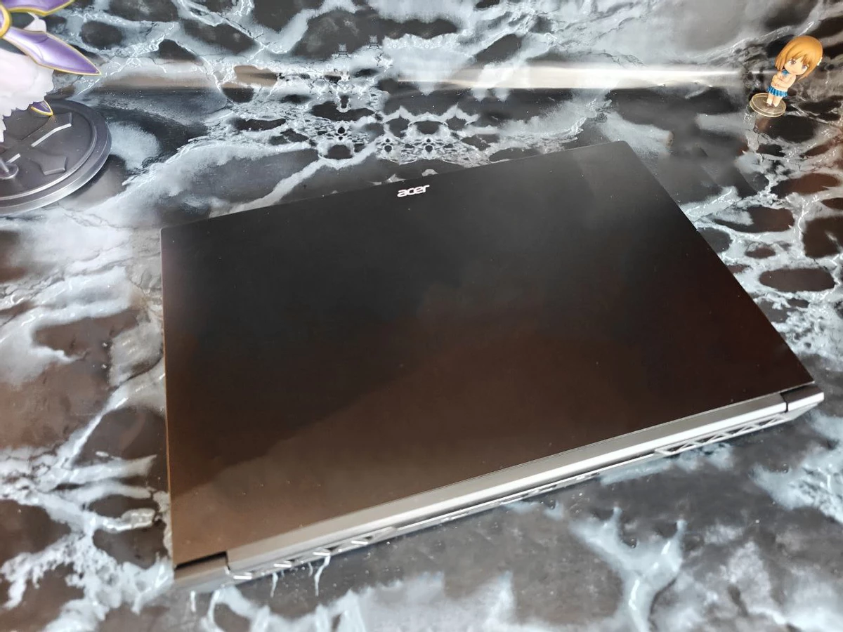 Обзор Acer Aspire 7: доступный ноутбук с RTX для игр и работы