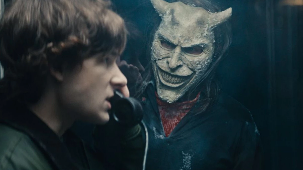 Хоррор Чёрный телефон 2 мгновенно окупился, а дорогие фильмы с топовыми актерами потеряли все шансы на это Хоррор Чёрный телефон 2 мгновенно окупился, а дорогие фильмы с топовыми актерами потеряли все шансы на это