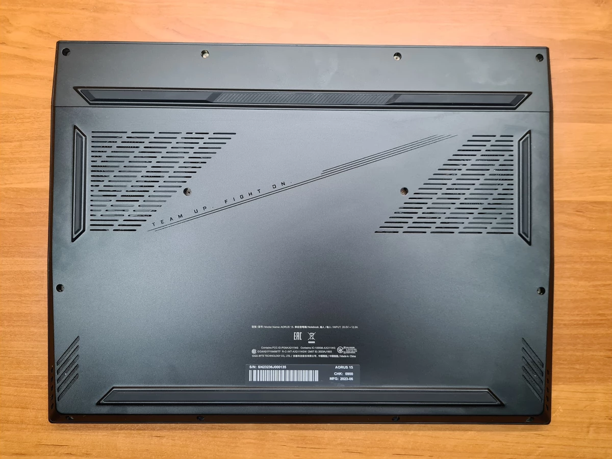 Обзор игрового ноутбука AORUS 15 — i7-13700H и RTX 4070 для игр и работы там, где удобно Обзор игрового ноутбука AORUS 15 — i7-13700H и RTX 4070 для игр и работы там, где удобно