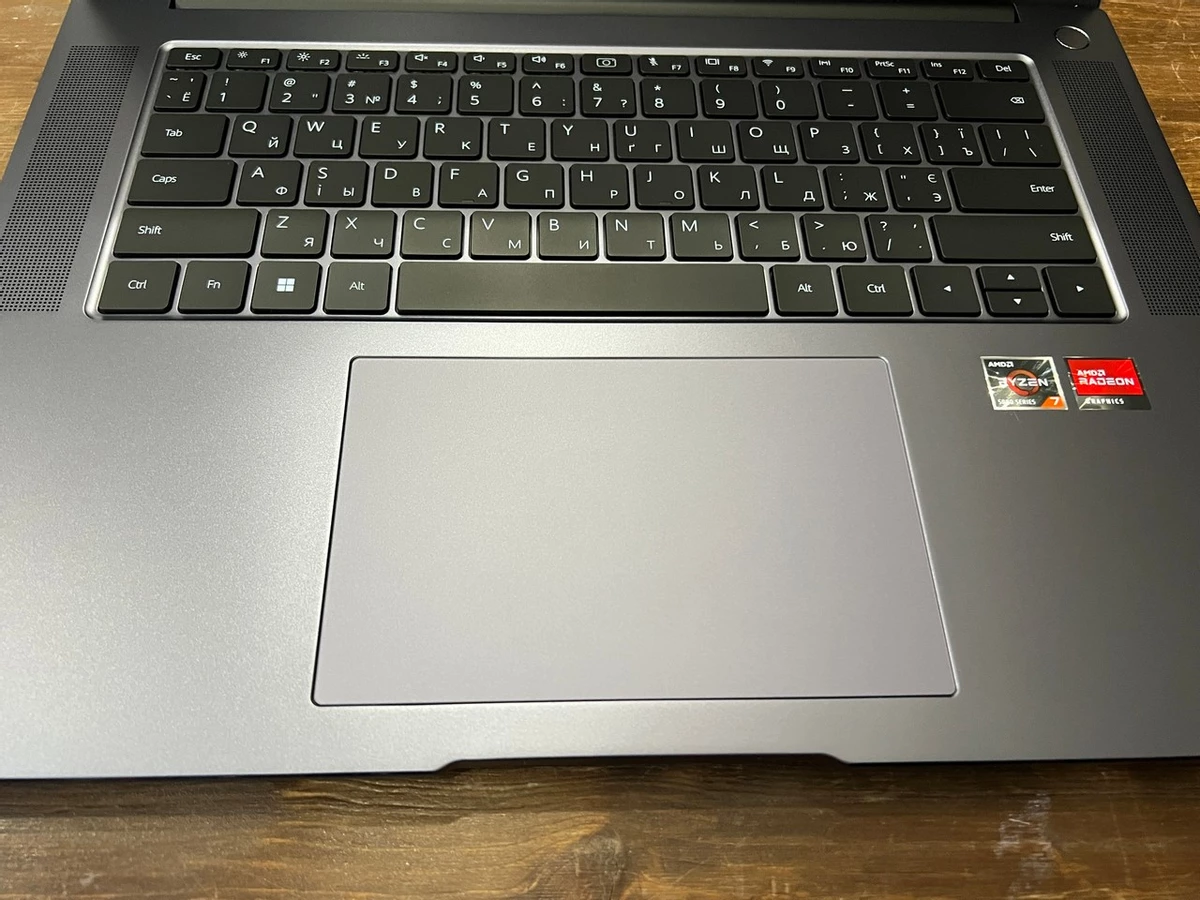 Обзор ноутбука Huawei MateBook 16 (2022) Обзор ноутбука Huawei MateBook 16 (2022)