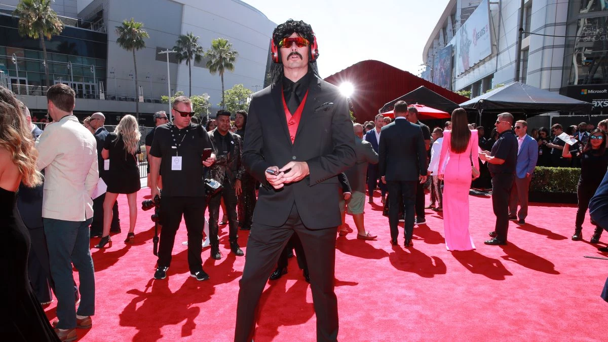 Топового стримера Dr Disrespect выгнали из его же компании из-за скандала с малолеткой