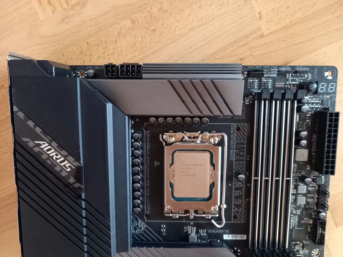 Обзор материнской платы AORUS Z690 PRO Обзор материнской платы AORUS Z690 PRO