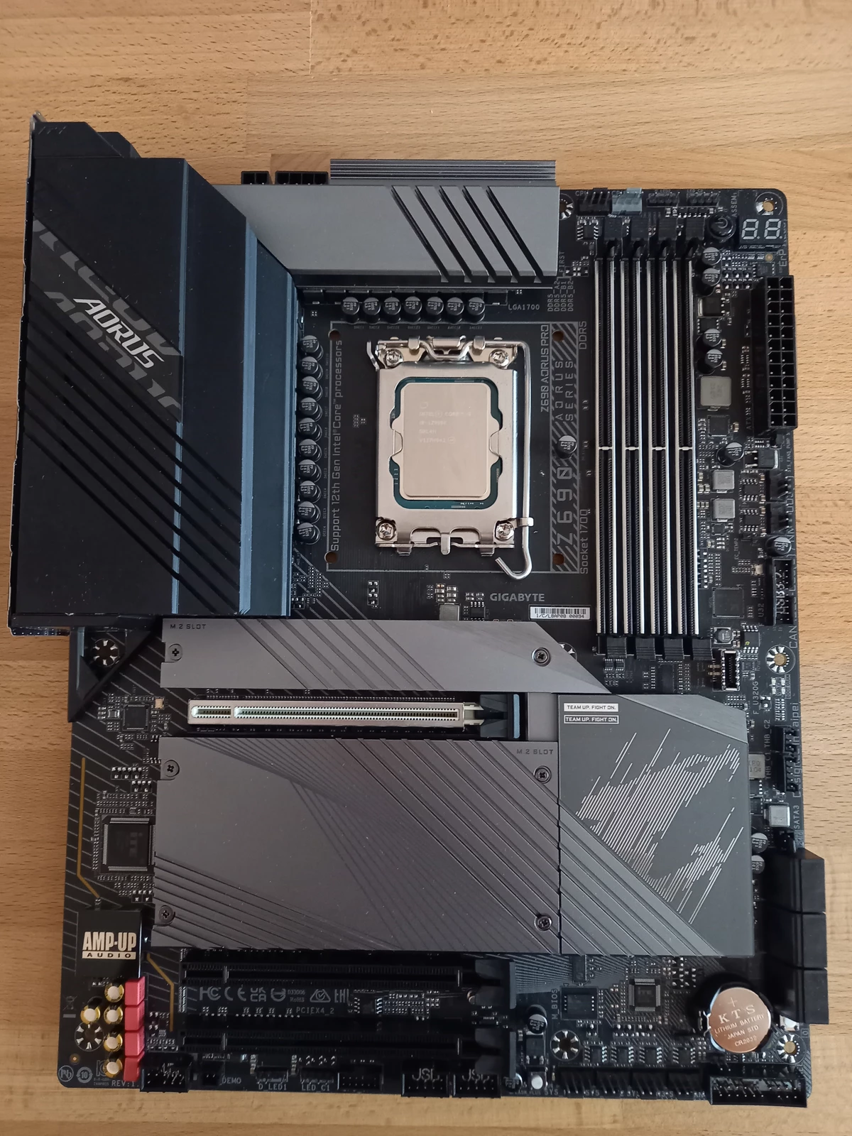 Обзор материнской платы AORUS Z690 PRO Обзор материнской платы AORUS Z690 PRO