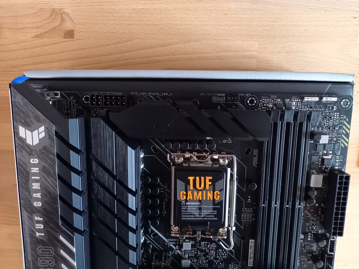 Обзор DDR4 материнской платы ASUS TUF GAMING Z690-PLUS WIFI D4 Обзор DDR4 материнской платы ASUS TUF GAMING Z690-PLUS WIFI D4