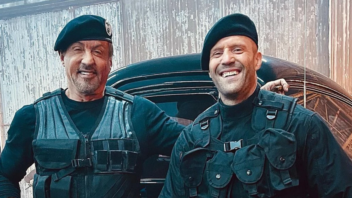 Дебютный трейлер «Неудержимых 4». Боевик со Сталлоне, Стэйтемом и компанией покажут в России Дебютный трейлер «Неудержимых 4». Боевик со Сталлоне, Стэйтемом и компанией покажут в России