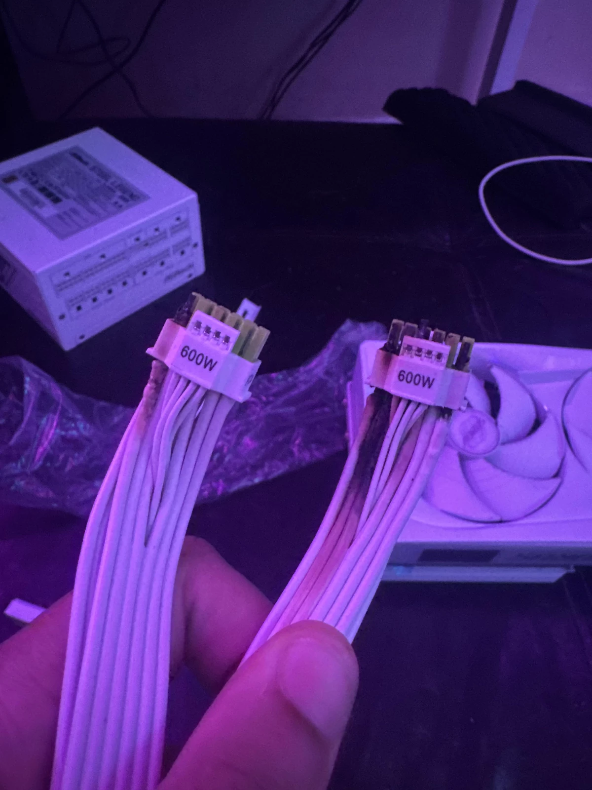 Проблема 16-pin разъемов проодолжаются: повреждены флагманы Aorus RTX 5090 и Sapphire RX 9070 XT