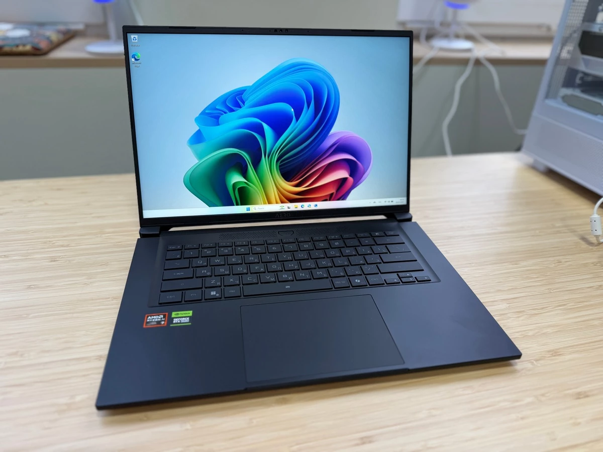 Обзор Gigabyte Aero X16 Copilot+ — тонкий универсал с ИИ и мощной начинкой Обзор Gigabyte Aero X16 Copilot+ — тонкий универсал с ИИ и мощной начинкой