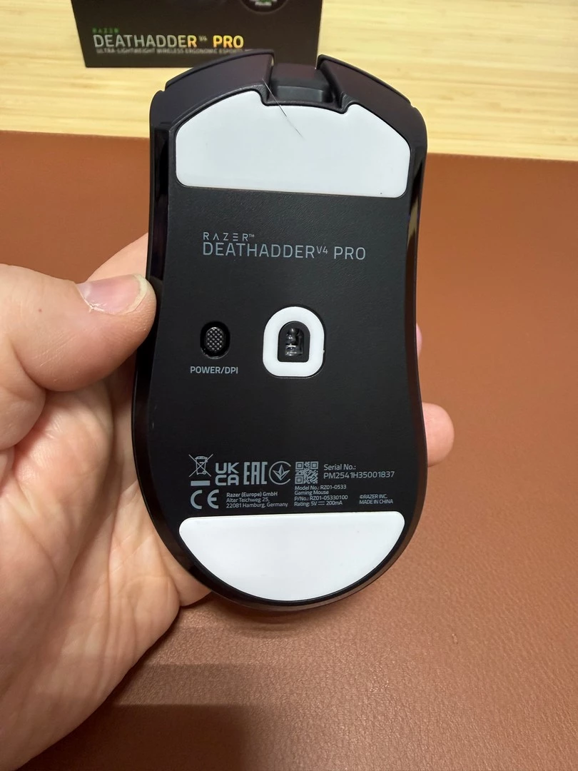 Razer DeathAdder V4 Pro — эталон эргономики на пике технологий