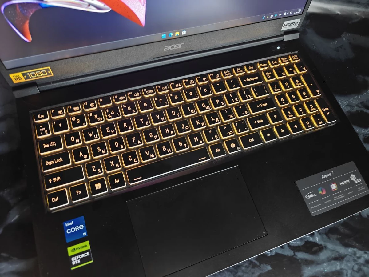 Обзор Acer Aspire 7: доступный ноутбук с RTX для игр и работы