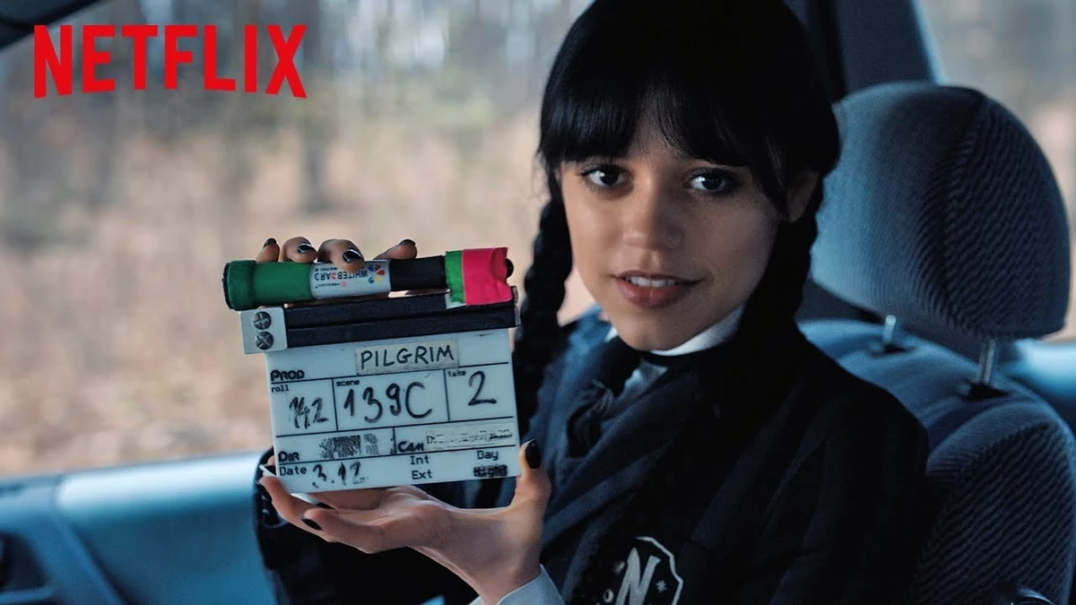 Хит Netflix «Уэнсдей» может переехать на Amazon Хит Netflix «Уэнсдей» может переехать на Amazon