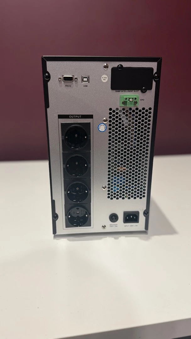 Innova TAE 2000 — броня для вашего ПК, когда электричество решает поиграть в рулетку