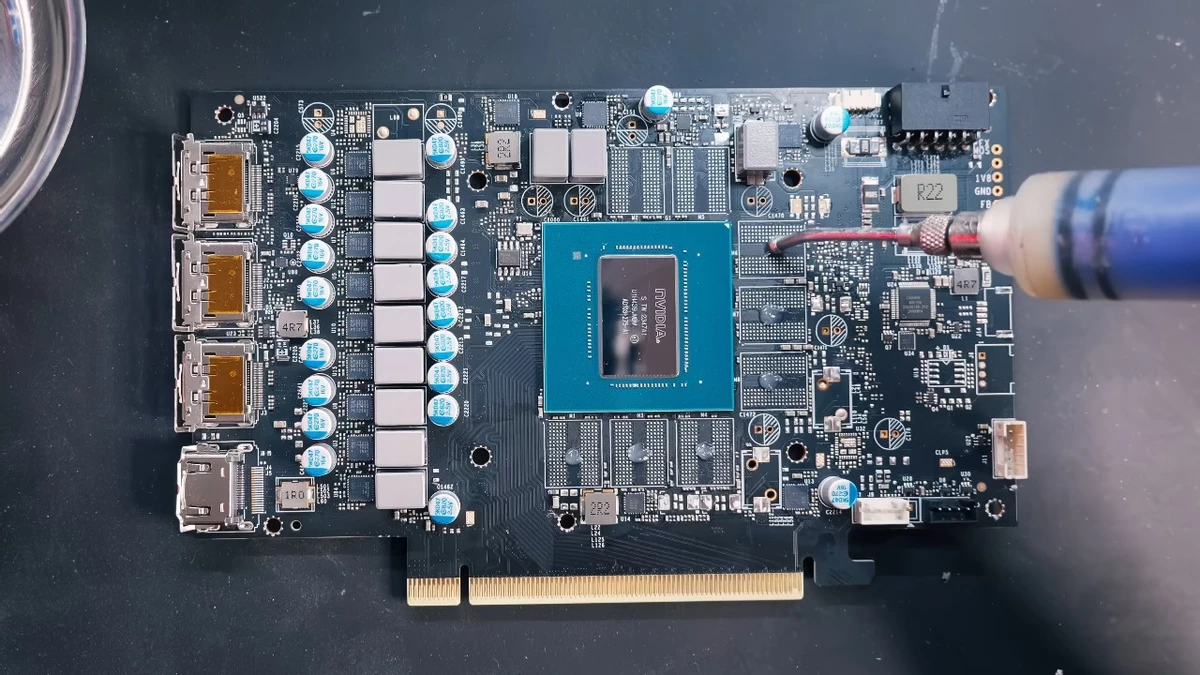 RTX 4070 Ti SUPER с быстрой памятью обходит RTX 4080 SUPER в тестах RTX 4070 Ti SUPER с быстрой памятью обходит RTX 4080 SUPER в тестах