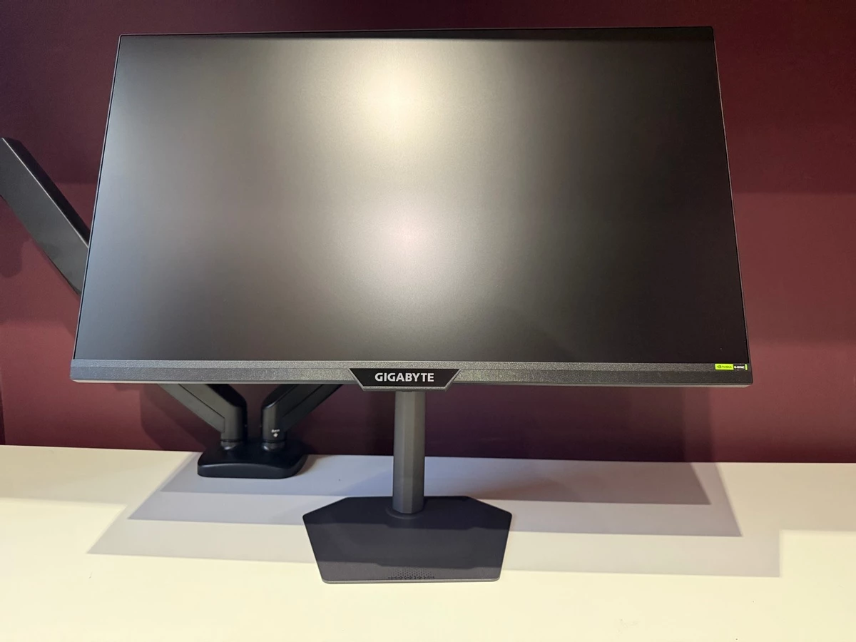 Обзор GIGABYTE M27Q2 QD — быстрая IPS матрица с квантовыми точками