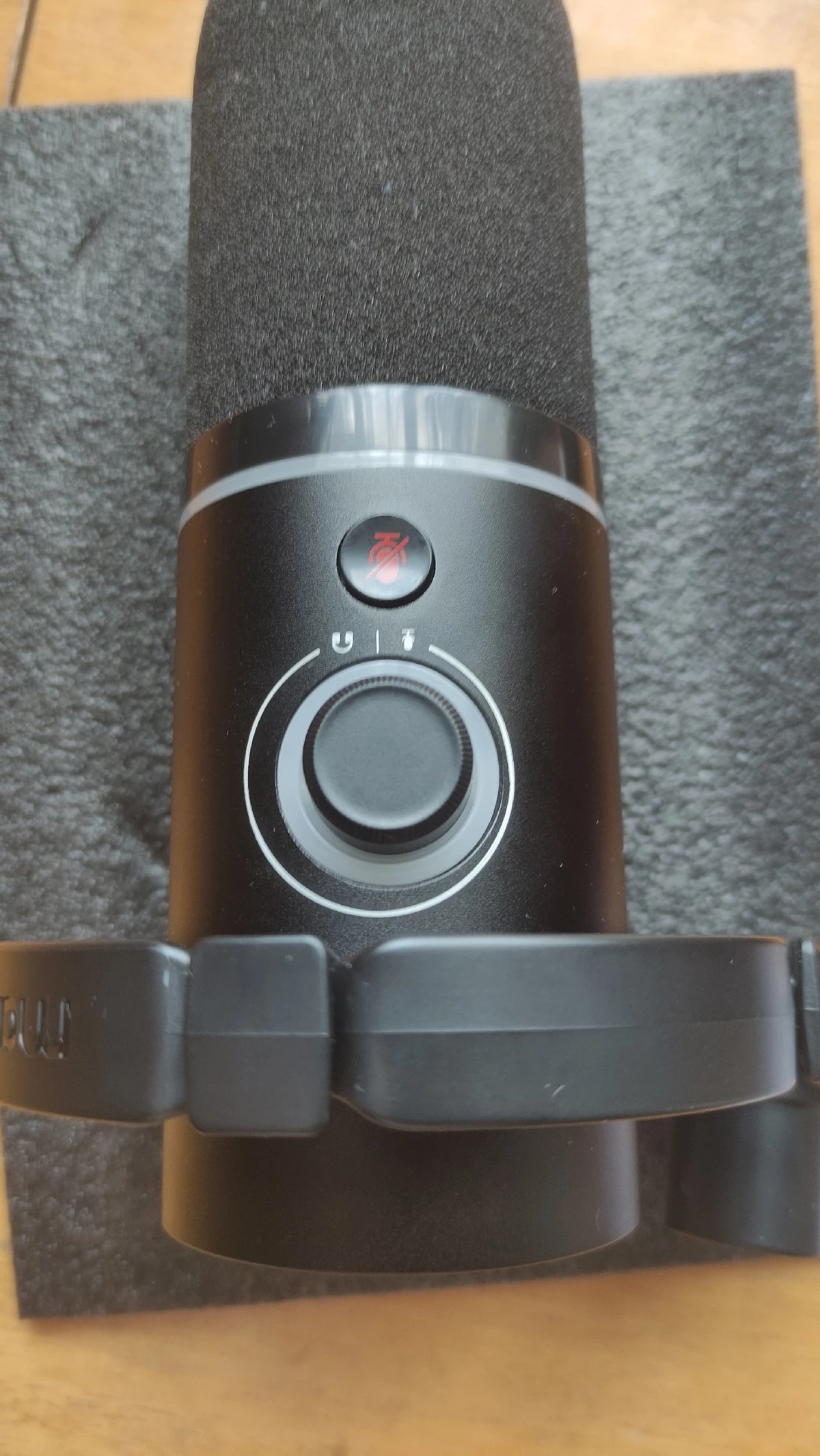 Maono PD200X — прекрасный микрофон для командных игр и стримов Maono PD200X — прекрасный микрофон для командных игр и стримов