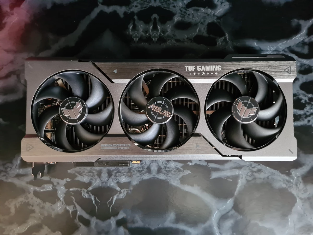 Обзор ASUS TUF Radeon RX 7900 XT OC 20GB — видеокарта или холодное оружие? Обзор ASUS TUF Radeon RX 7900 XT OC 20GB — видеокарта или холодное оружие?