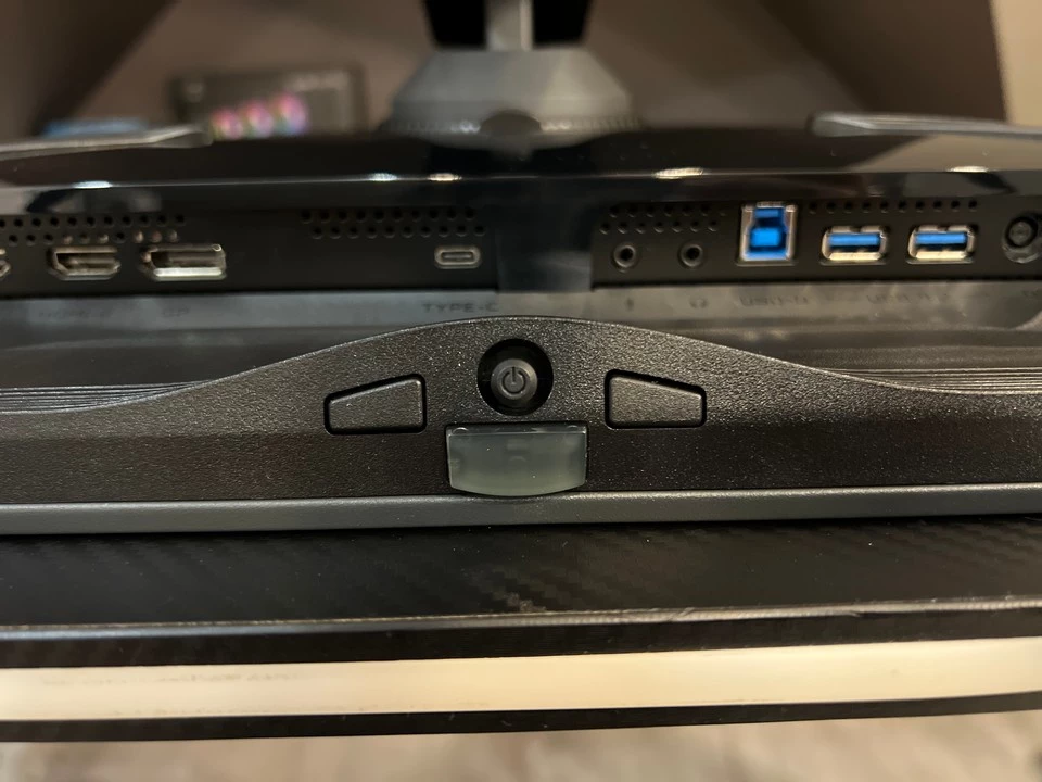 Обзор AORUS FO27Q3 — игровая революция на QD-OLED Обзор AORUS FO27Q3 — игровая революция на QD-OLED