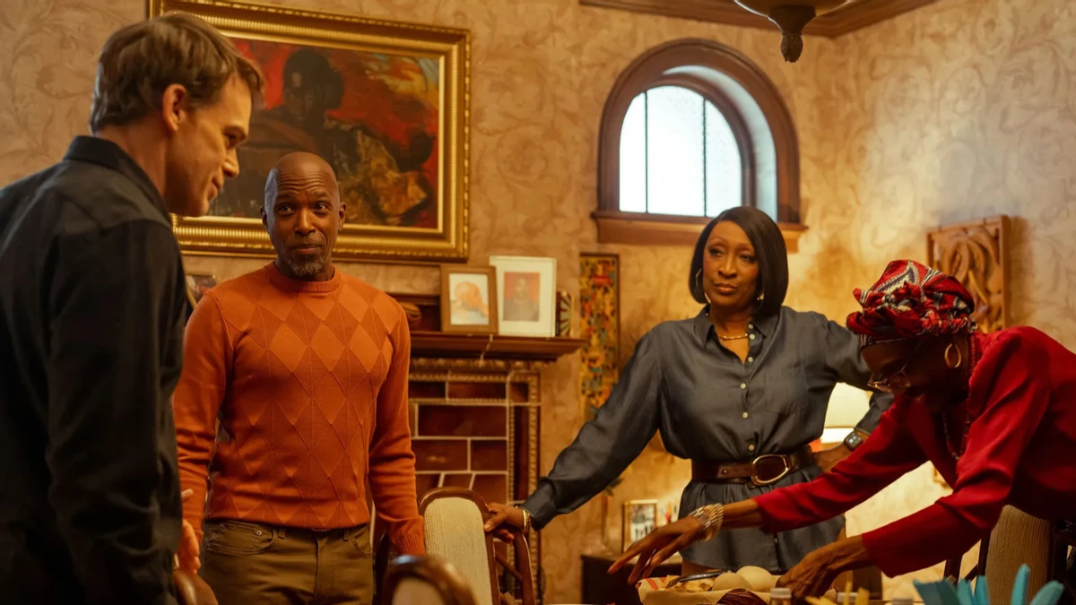 Турман и Динклэйдж на первых кадрах из «Декстера: Воскрешение», сериал будут снимать «долгие годы»