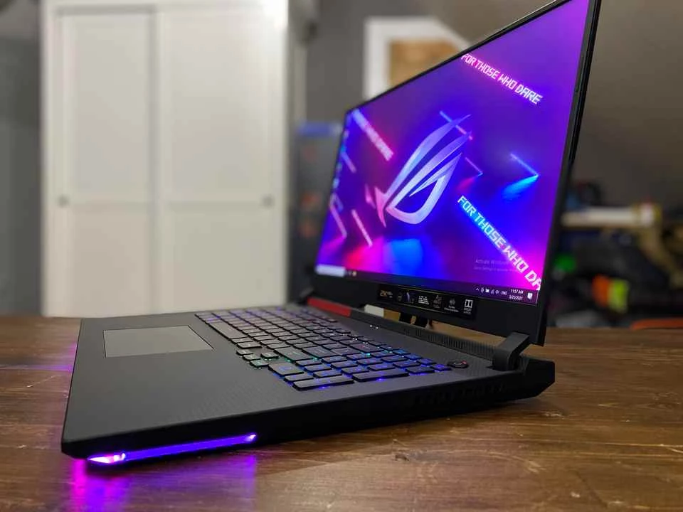 Обзор игрового ноутбука ASUS ROG Strix G17 (G713Q) Обзор игрового ноутбука ASUS ROG Strix G17 (G713Q)