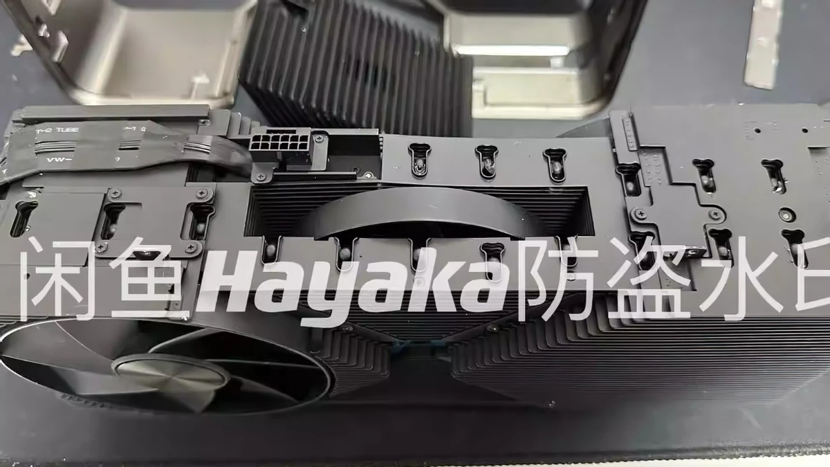 4-слотовое охлаждение RTX 40 рассмотрели изнутри 4-слотовое охлаждение RTX 40 рассмотрели изнутри