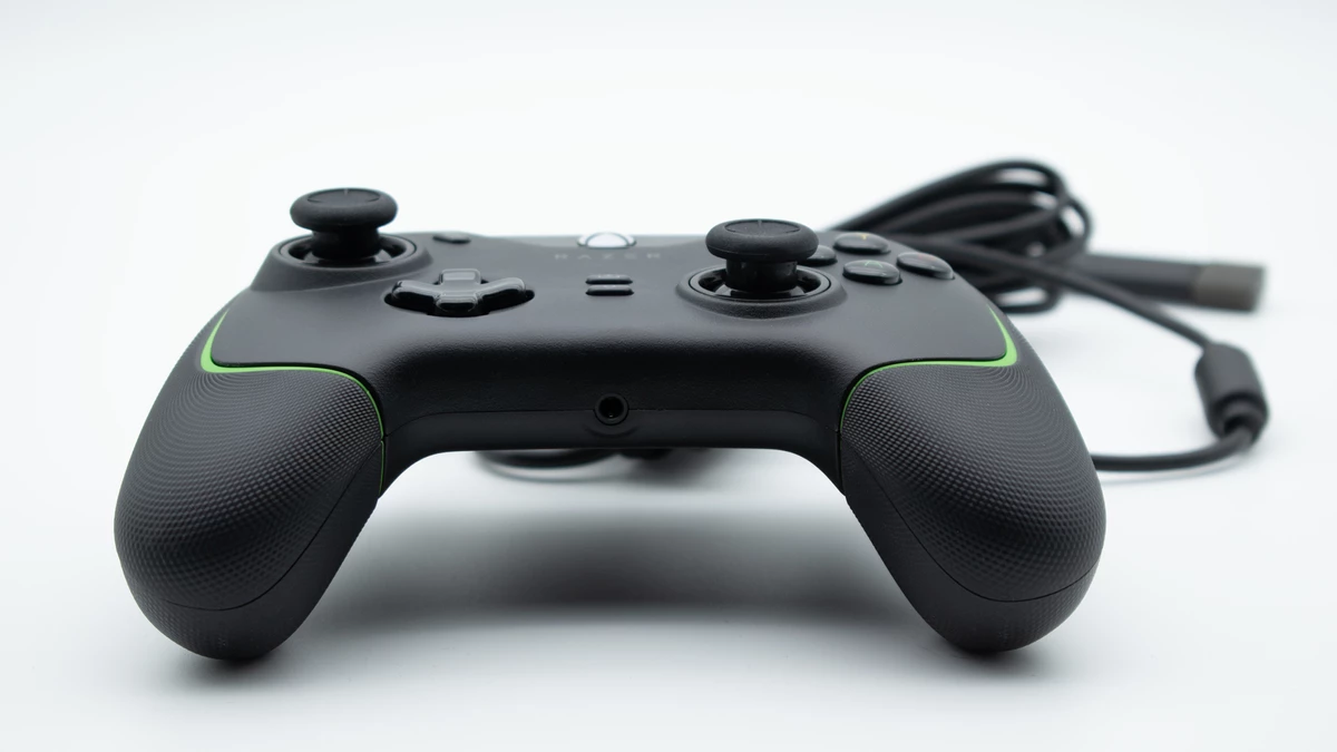 Обзор геймпада Razer Wolverine V2 для Xbox и PC Обзор геймпада Razer Wolverine V2 для Xbox и PC