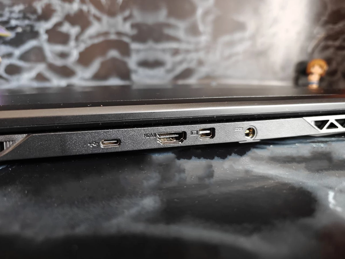 Обзор Acer Aspire 7: доступный ноутбук с RTX для игр и работы