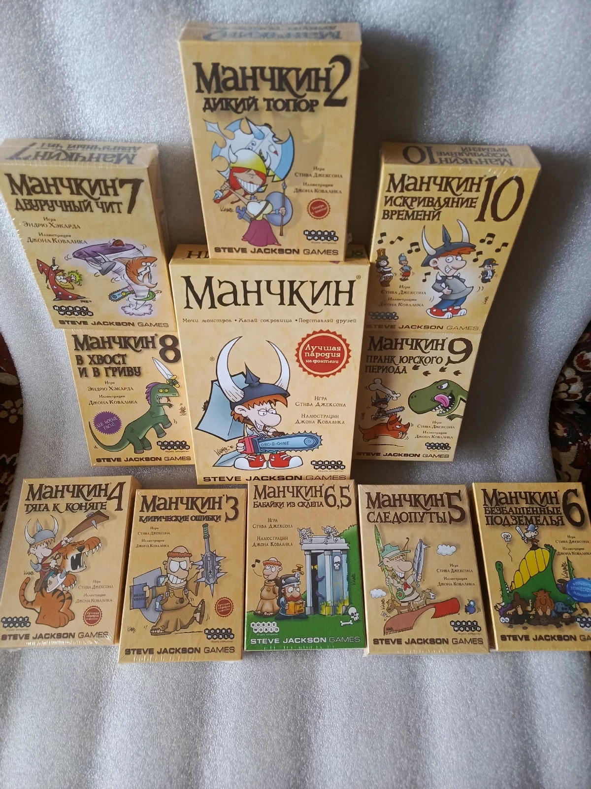 Обзор настольной игры “Манчкин”: вечная классика и вечный хит