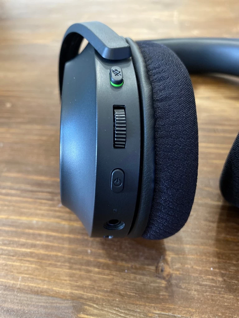 Обзор беспроводной игровой гарнитуры Razer Barracuda X — дешево и универсально Обзор беспроводной игровой гарнитуры Razer Barracuda X — дешево и универсально