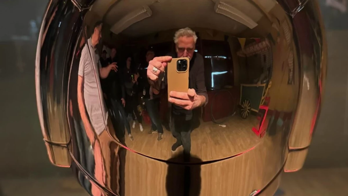 Джеймс Ганн приступил к съемкам второго сезона «Миротворца» и выложил крутое селфи Джеймс Ганн приступил к съемкам второго сезона «Миротворца» и выложил крутое селфи