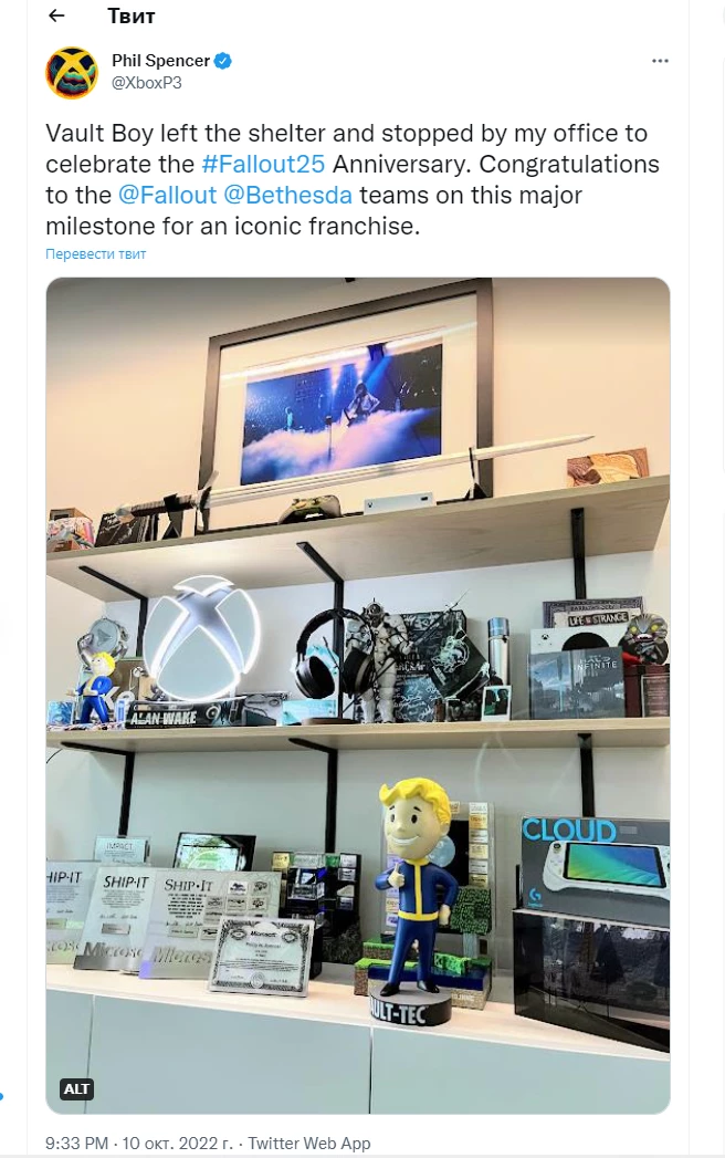 Стриминговый Xbox случайно засветился на фотографии главы Xbox Фила Спенсера Стриминговый Xbox случайно засветился на фотографии главы Xbox Фила Спенсера