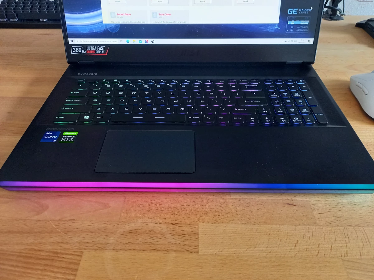 Обзор мощного игрового ноутбука MSI GE76 Raider 11UH Обзор мощного игрового ноутбука MSI GE76 Raider 11UH
