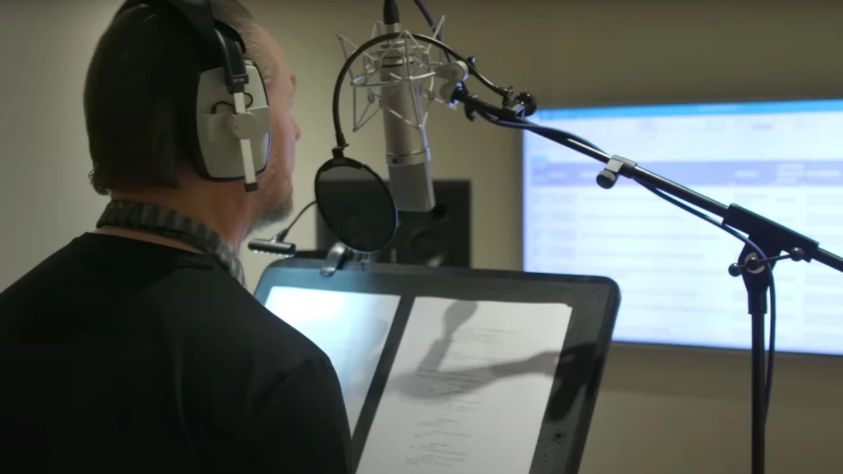 Директора Хогвартса и предка Сириуса Блэка в Hogwarts Legacy озвучил Саймон Пегг Директора Хогвартса и предка Сириуса Блэка в Hogwarts Legacy озвучил Саймон Пегг