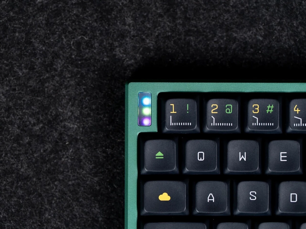 Да, это клавиатура, пусть и крайне маленькая — CannonKeys представила клавиатуру Bullet Train