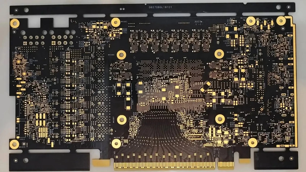 В Сеть слили плату отмененного конкурента топовым видеокартам — Battlemage с 3D-кэшем 