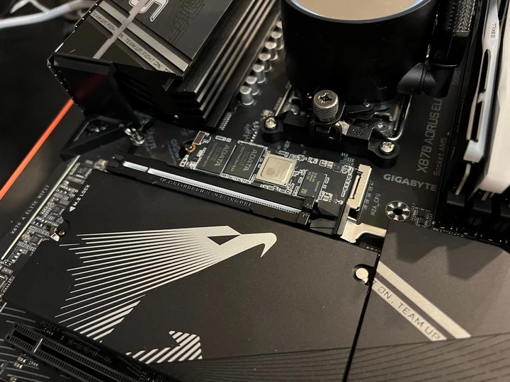 Обзор материнской платы AORUS X870 ELITE WIFI7 Обзор материнской платы AORUS X870 ELITE WIFI7
