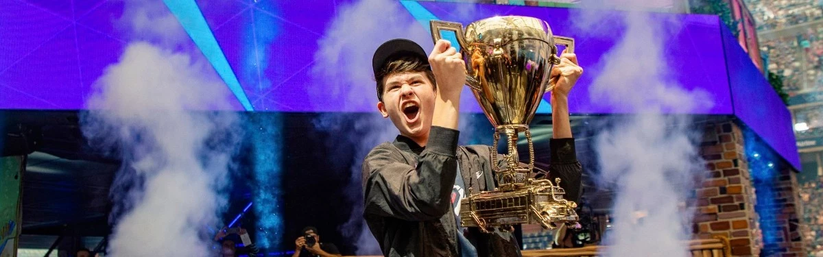 Чемпион мира по Fortnite подвергся сватингу, но обошлось без последствий Чемпион мира по Fortnite подвергся сватингу, но обошлось без последствий